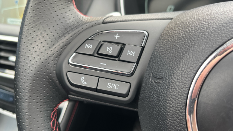 MG Hs 1.5 T-GDI Exclusive 5dr DCT Petrol Hatchback